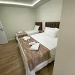 Hermes Petite Maison * Tirana