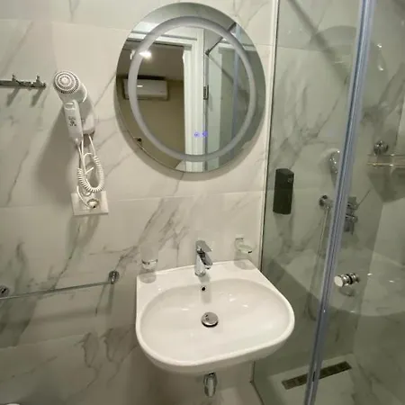 Hermes Petite Maison Tirana