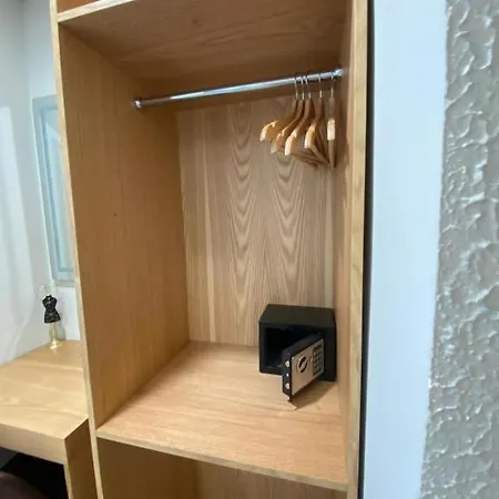 Hermes Petite Maison Hotel