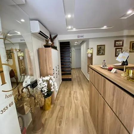 Hermes Petite Maison