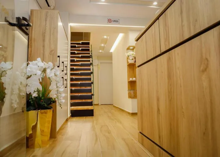 Hermes Petite Maison Szálloda Tirana