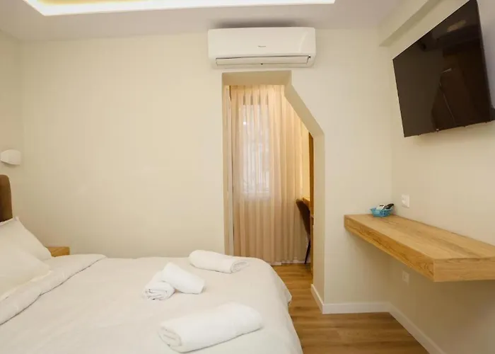 Szálloda Hermes Petite Maison Tirana