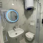 Hermes Petite Maison Отель Тирана