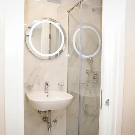 Hermes Petite Maison Hotel Tirana