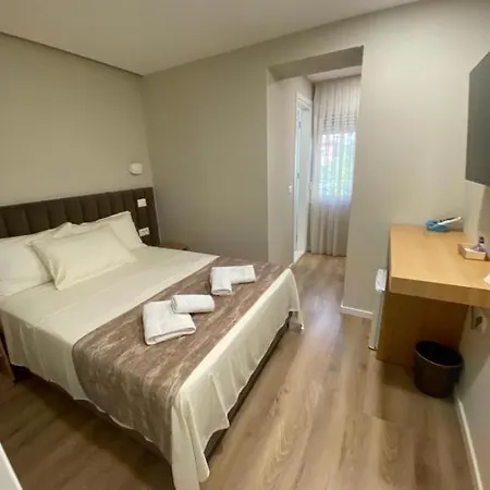 Hermes Petite Maison Hotel