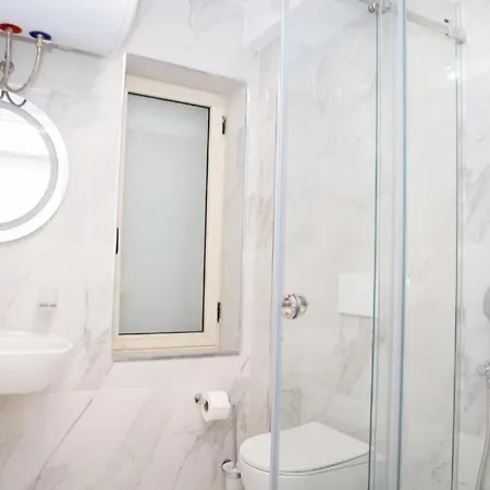 Hermes Petite Maison *