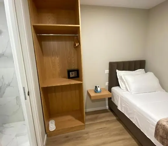 Hermes Petite Maison ホテル