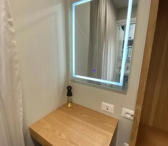 Hermes Petite Maison ホテル *