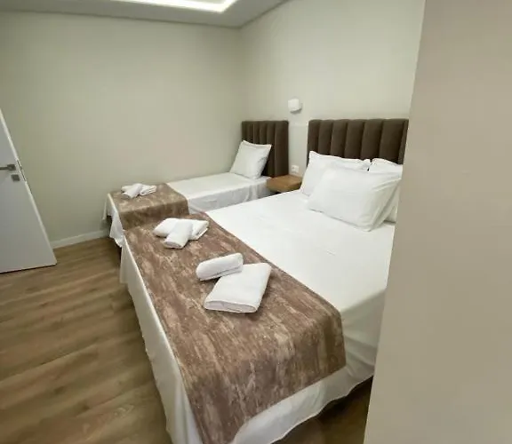 Hermes Petite Maison * ティラナ