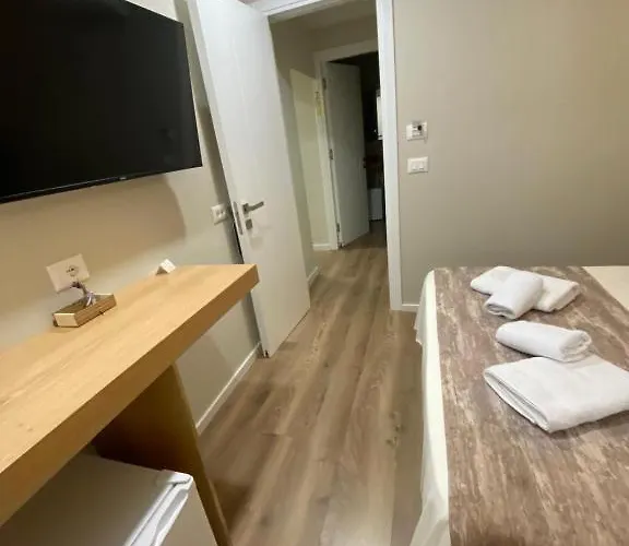 Hermes Petite Maison