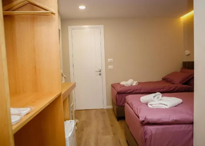 Hermes Petite Maison ホテル